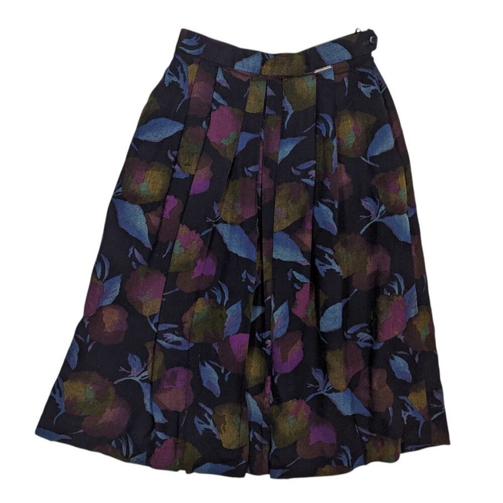 Floral Pleated Women's Skirt